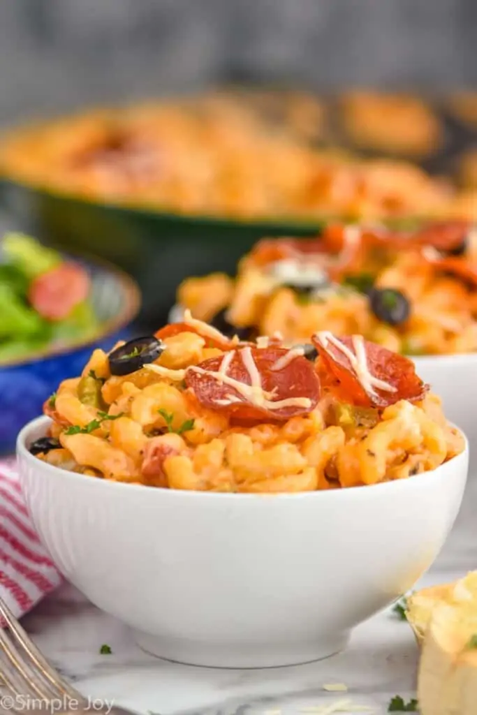 small white bowl of pizza Mac and cheese recipe
