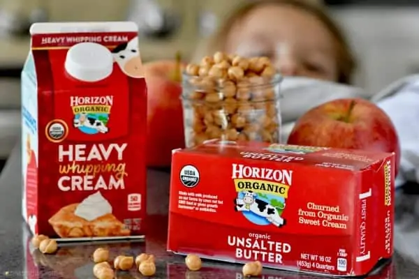 A picture of the ingredients of the Caramel Apple Bars (Horizon Organic Heavy whipping cream and unsalted butter, apples, and caramel bits). 