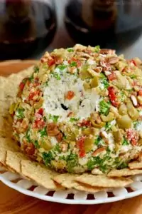 This Olive Cheeseball is addictive!