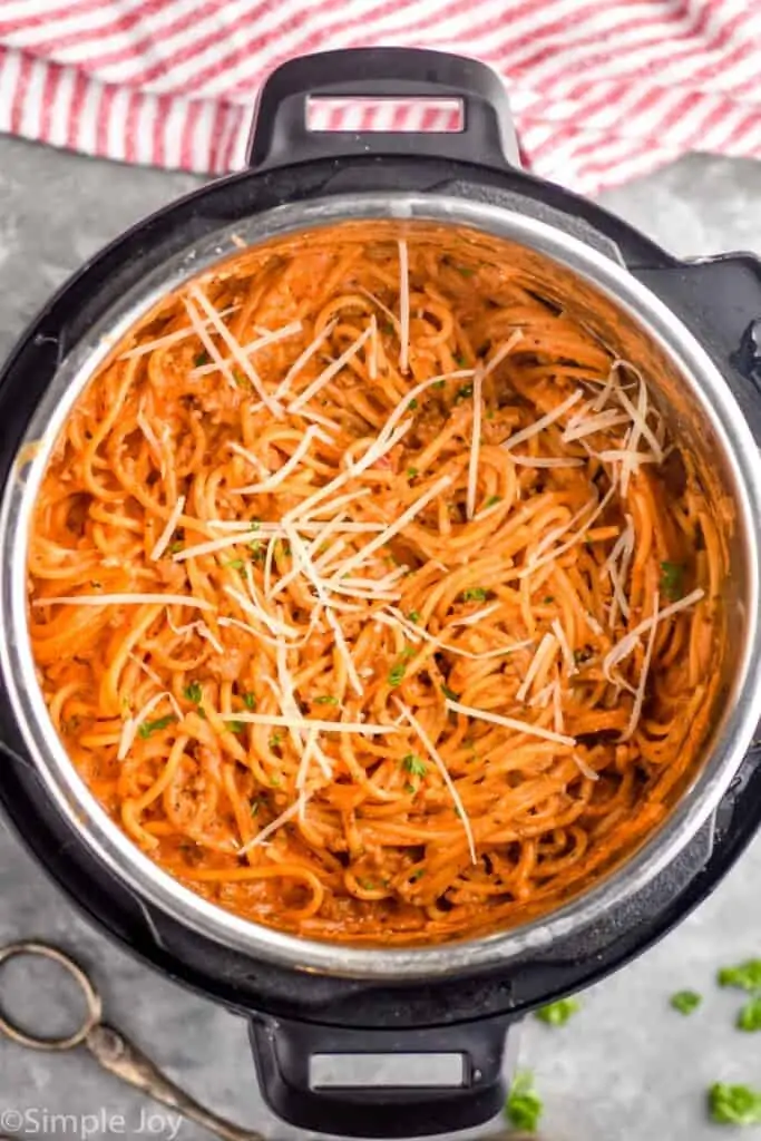 overhead of an instant pot full of creamy spaghetti
