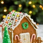 picture of beautifully decorated gingerbread house recipe