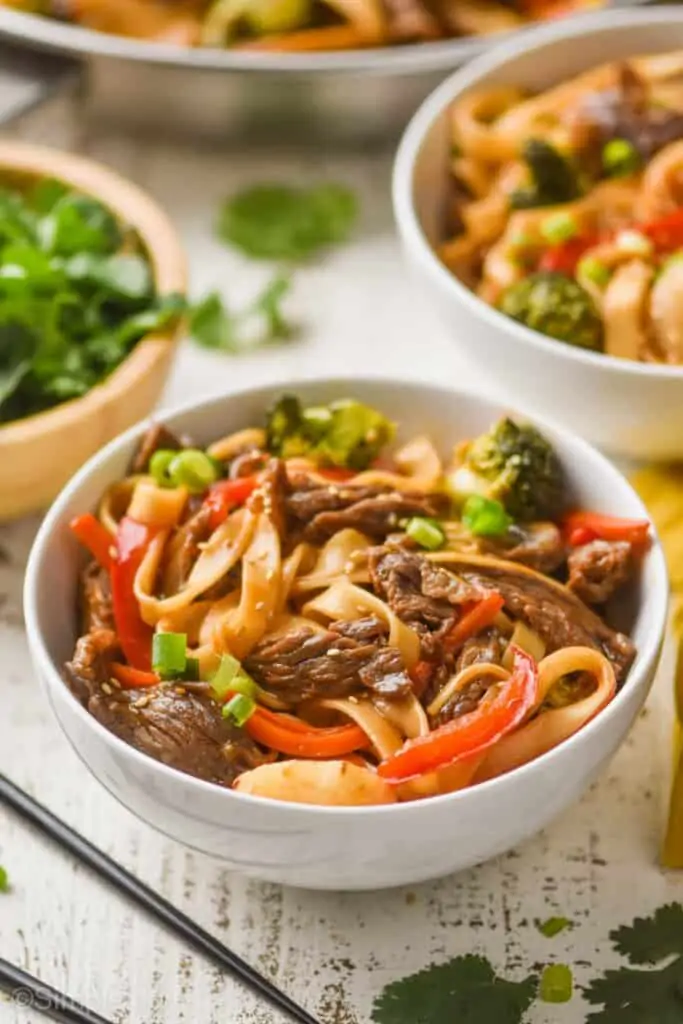 small bowl full of beef lo mein recipe