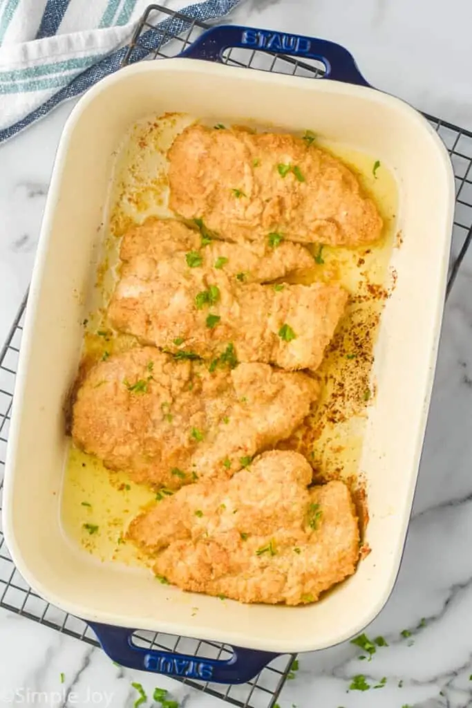 overhead picture of a pan of sour cream chicken