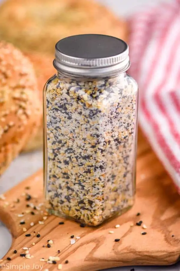 small spice bottle filled with everything bagel seasoning