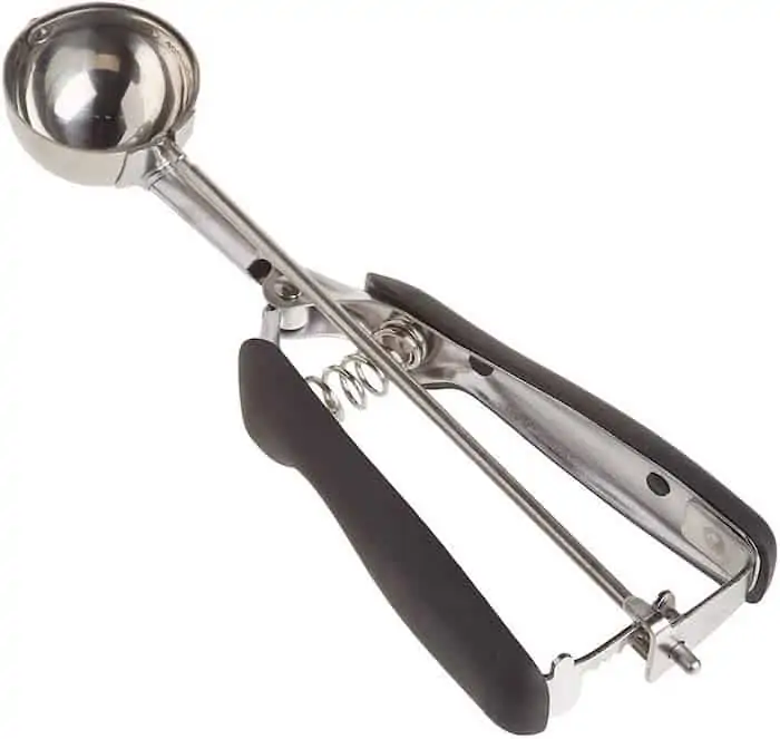 metal cookie scoop