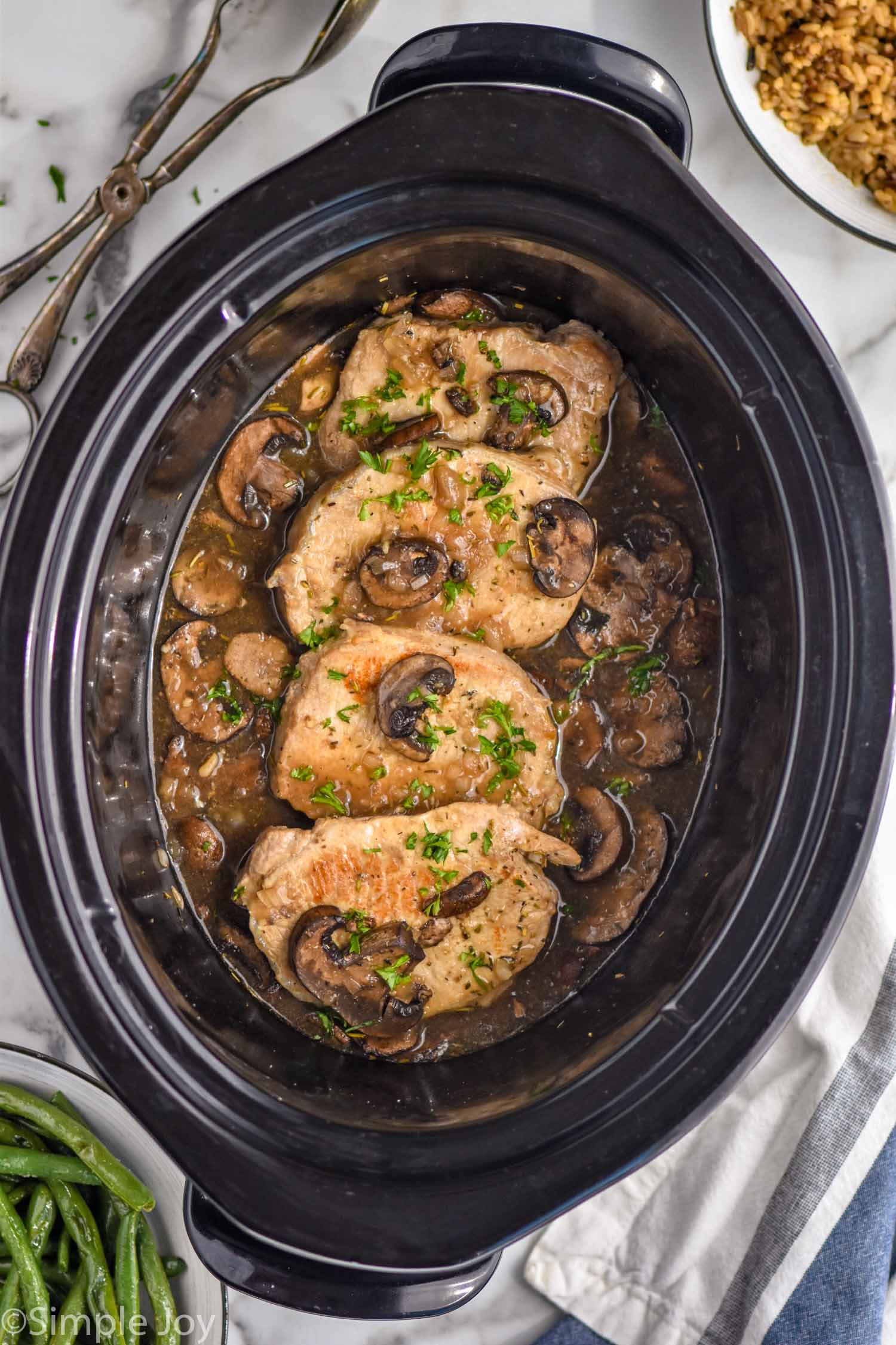 Crock Pot Chicken Marsala {Easy Healthy Recipe!} –