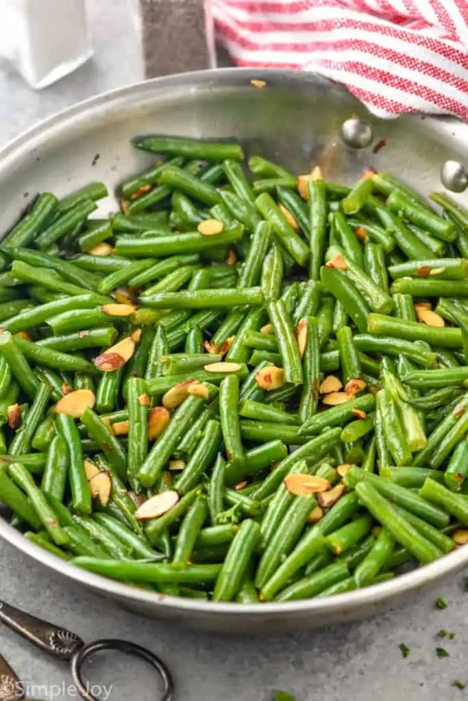 skillet with green bean almondine recipe