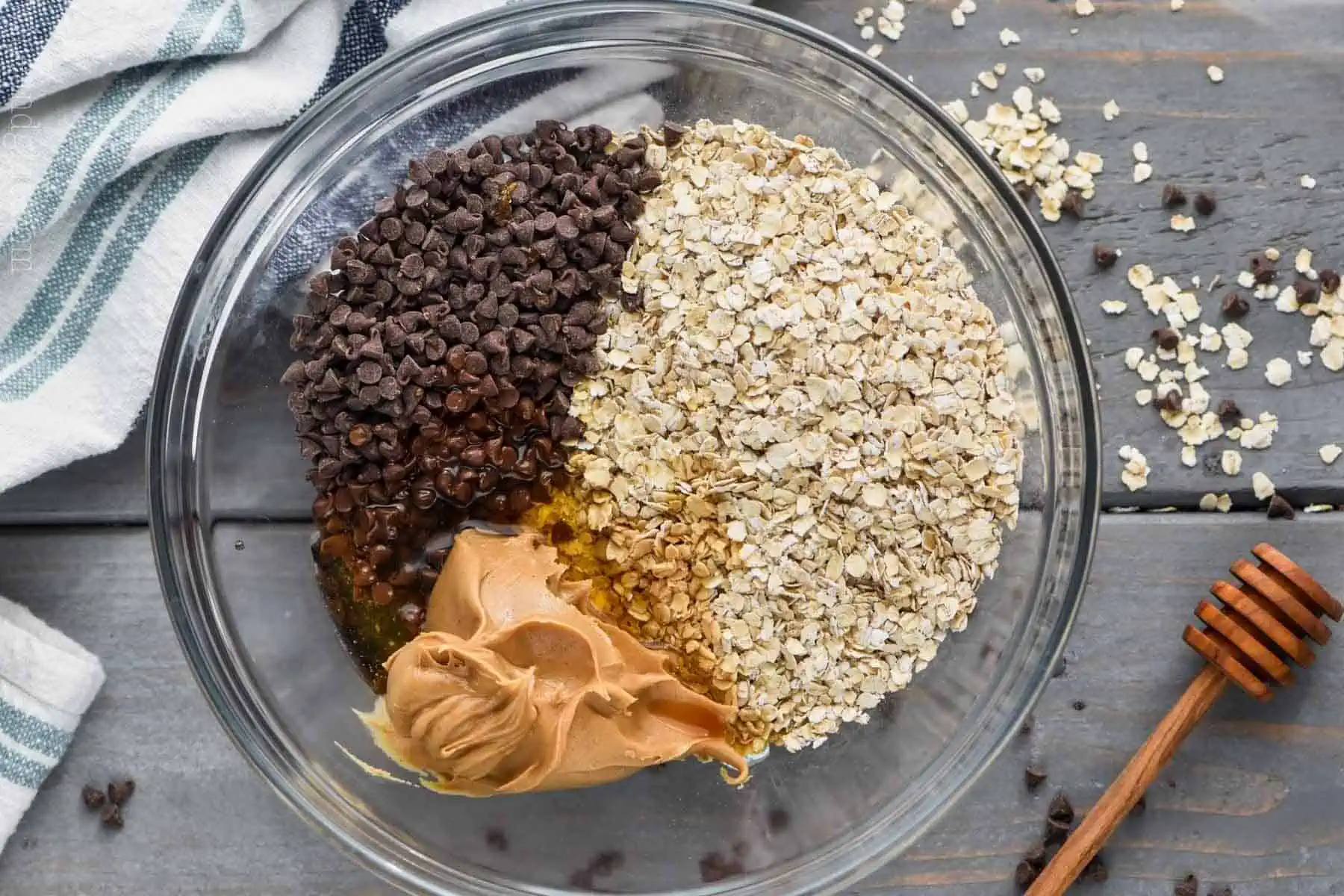 Energy Bites  Only 5 Ingredients   - 64