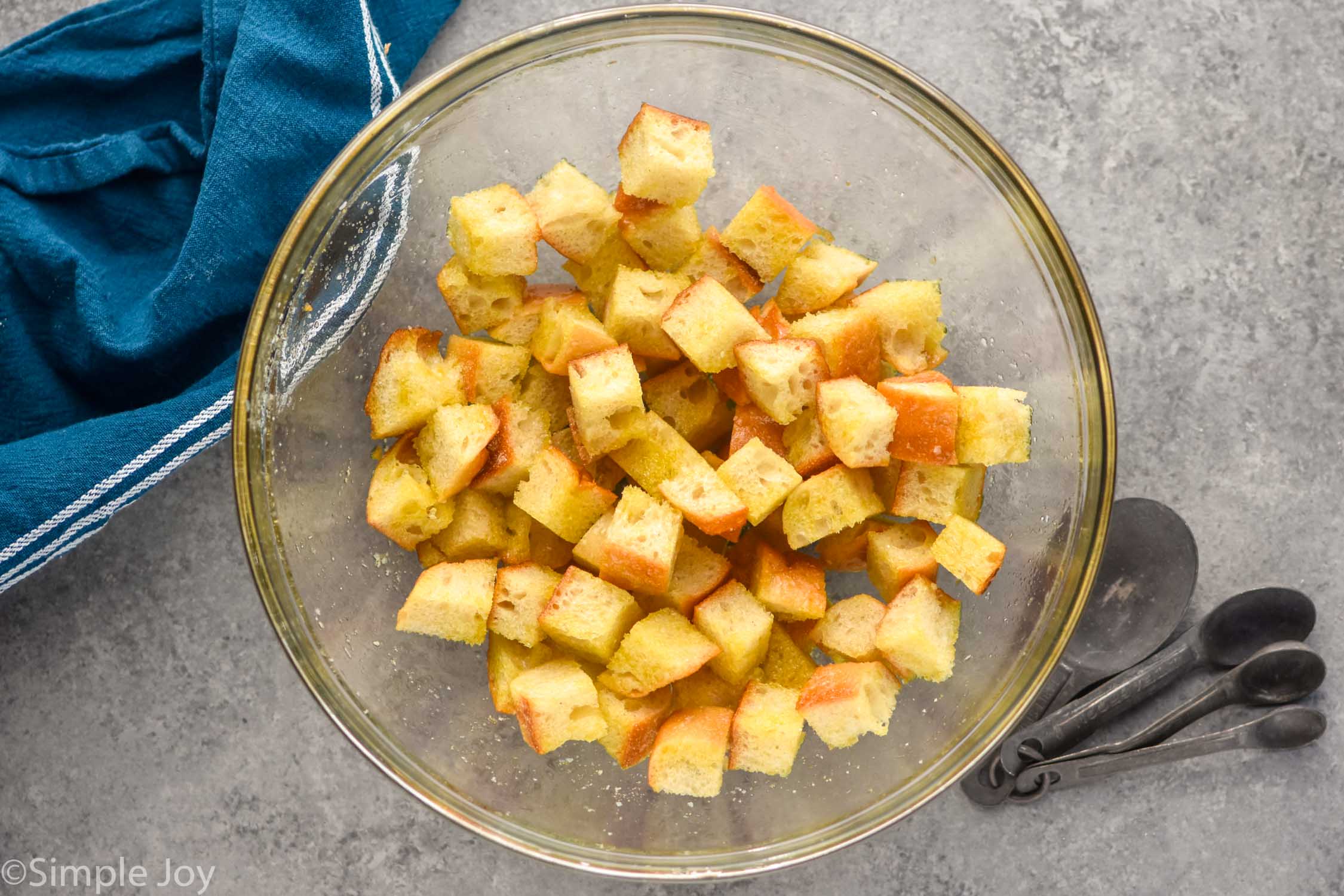 Overhead photo of a bowl of Croutons