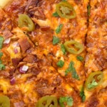 Pinterest graphic for BBQ Chicken Pizza. Image shows BBQ Chicken Pizza. Text says "amazing bbq pizza recipe simplejoy.com"
