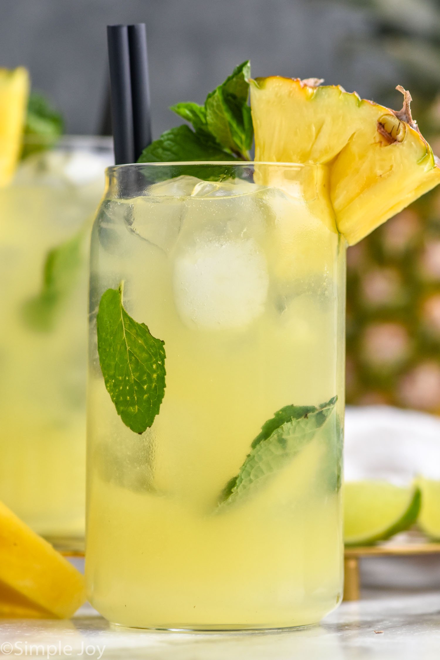 side view of Pineapple Mojito