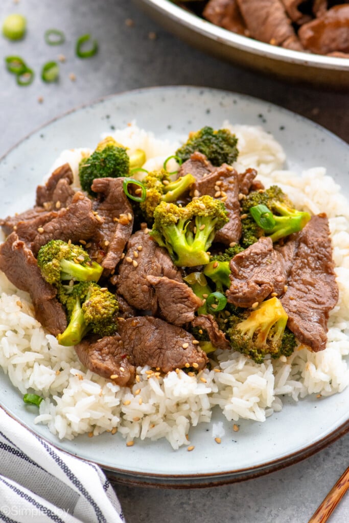 Plate of rice and easy Beef and Broccoli